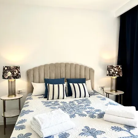 דירה Luxury With Seaview Roof Near The